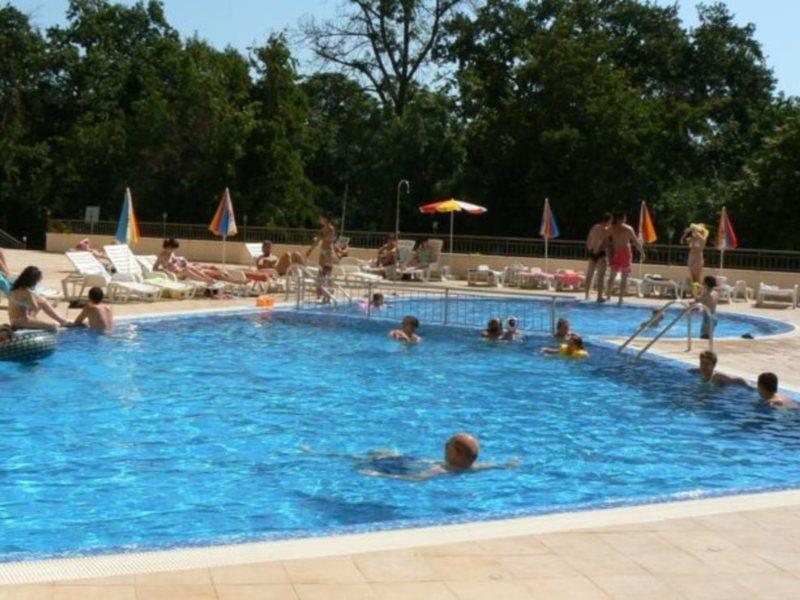 Hotel Central Golden Sands Exteriör bild